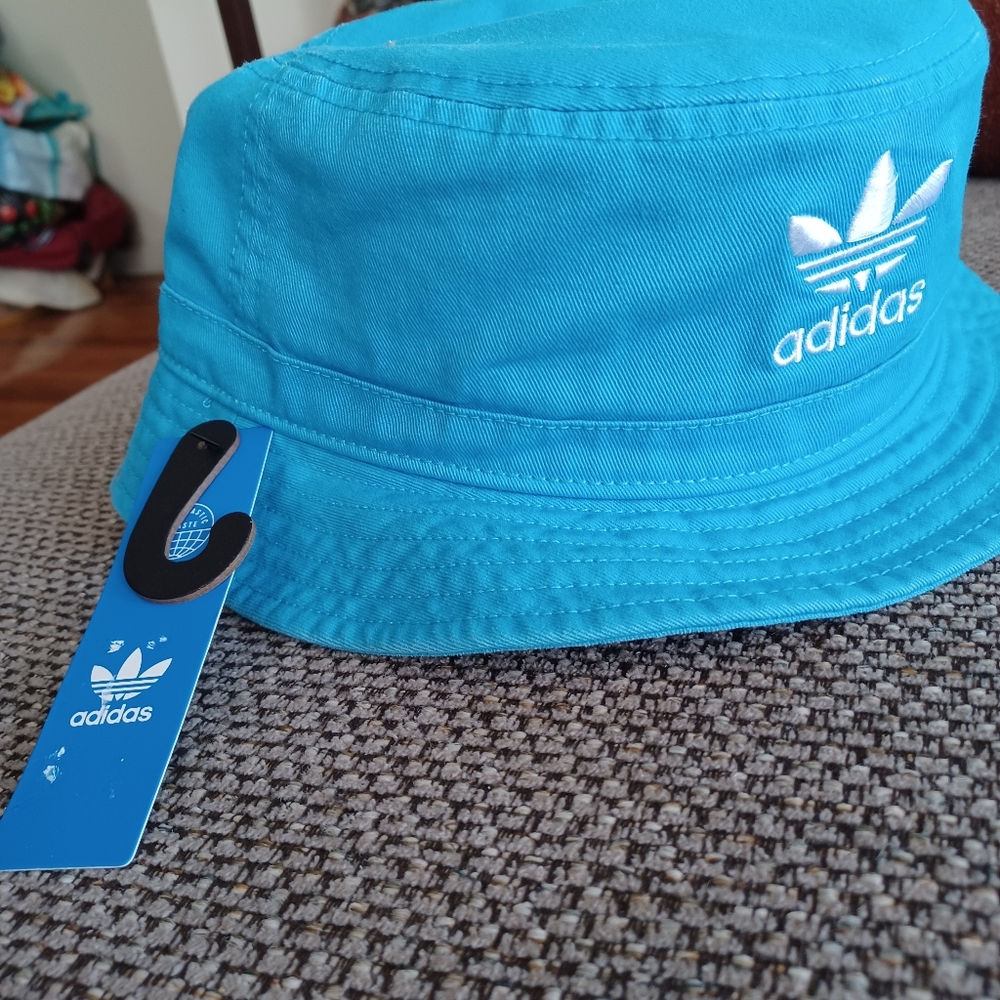 ADIDAS - Picture 3 of 4